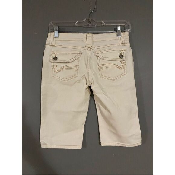 No Boundaries White Bermuda Shorts Size 3 - Picture 5 of 6